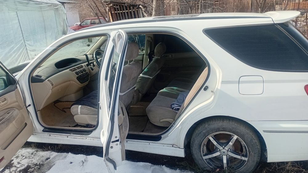 Продаётся автомобиль