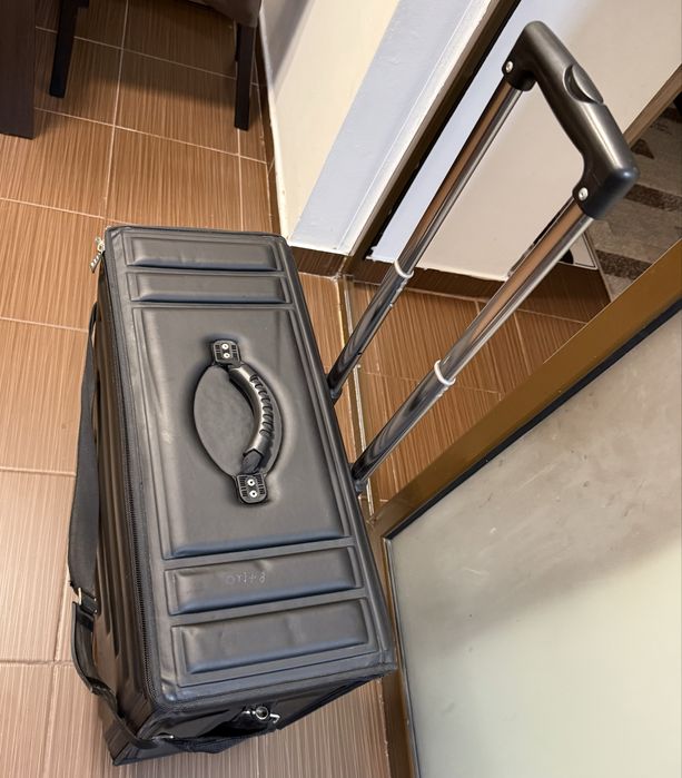 Geanta optica troller rame de vedere 192 pozitii, stare buna!