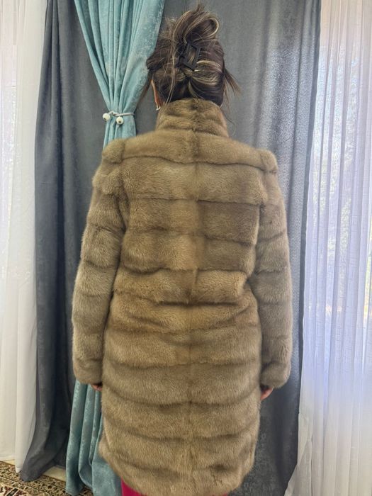 Продам норковую шубу