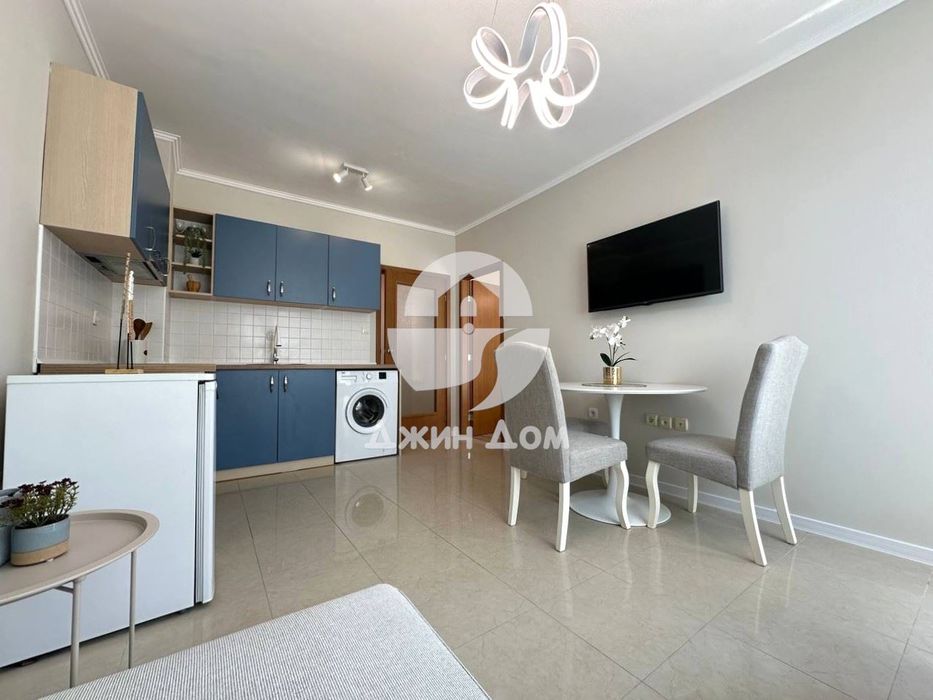 Продава се Двустаен апартамент в Свети Влас - 50 кв.м за 980 €/кв.м - Снимка #2