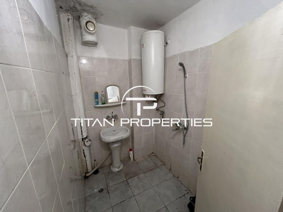 Дава се под наем Тристаен апартамент в Варна, Спортна зала - 68 кв.м за 450 € - Снимка #8