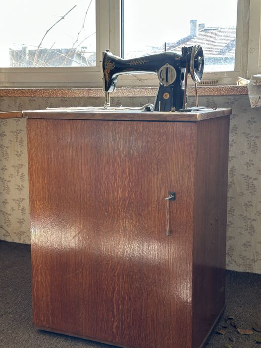 Шевна машина - Руска