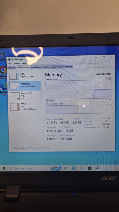 Laptop Acer Aspire cu tastatura defectă