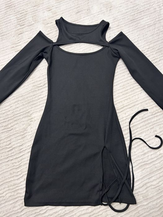 Платье облегающее