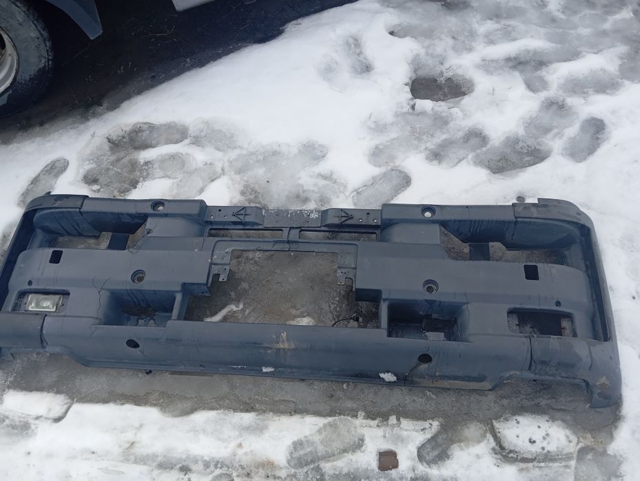 Бампер iveco Eurostar ,капот