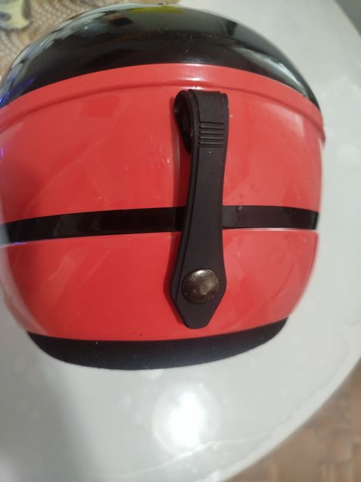 Продам Горнолыжный детский шлем