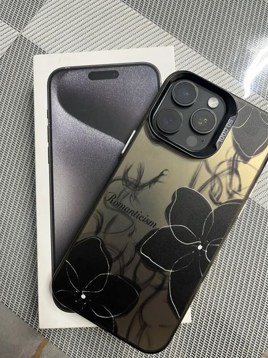Айфон 15 про макс.
