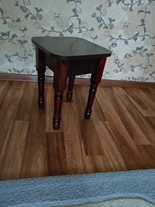 Табуреты кухонные б/у