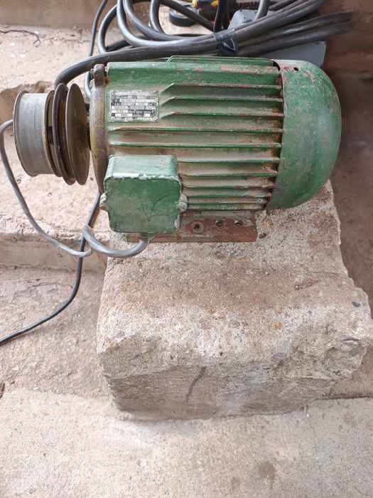 Ел. Мотор Трифазен 3кв.