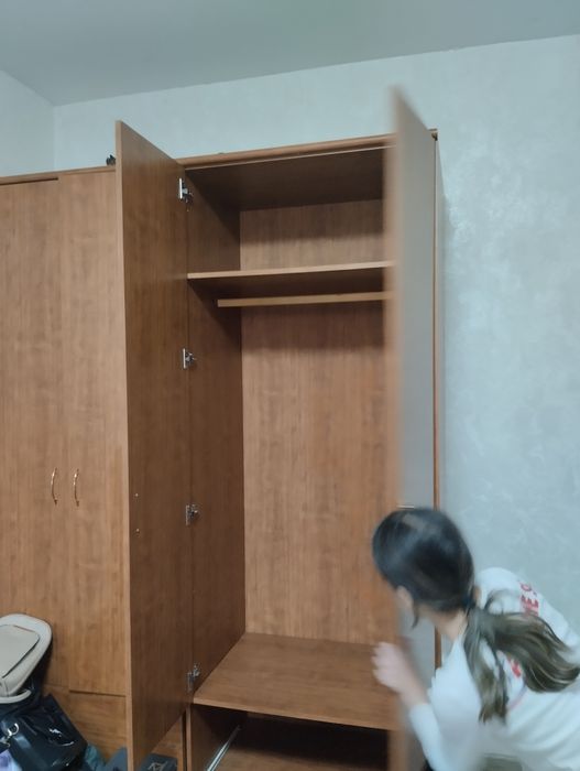 Продам два шкафа