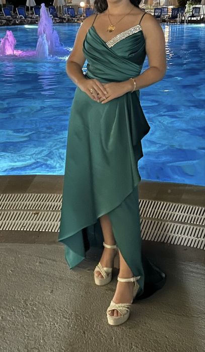 Официална рокля