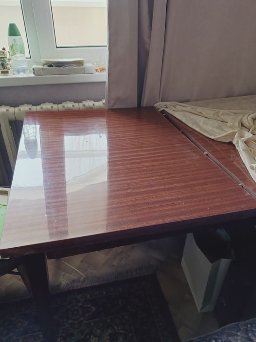 Стол письменный продам