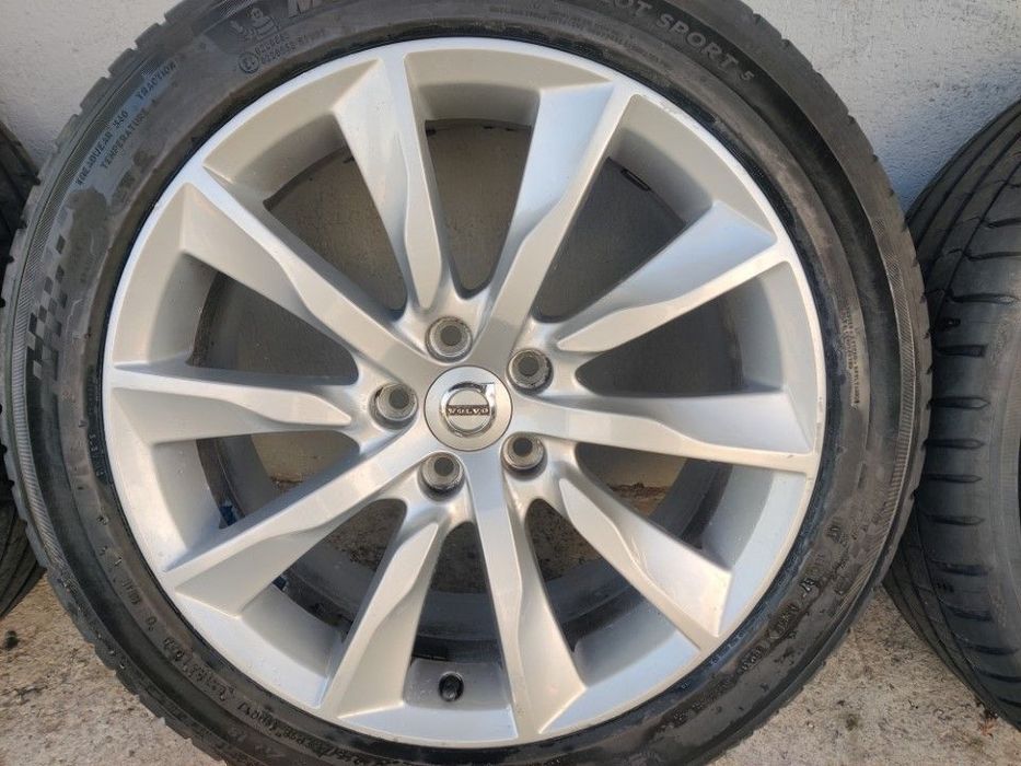 Jante 10 spite R18" Volvo S90 V90 S60 V60 S80 V70 V40 XC60 XC40 Michelin 31434952