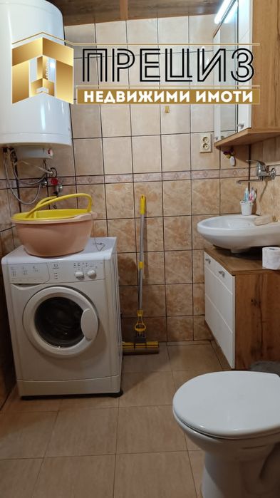 Продажба Къща гр. Каспичан - с. Златна нива 720m² и двор 720m²