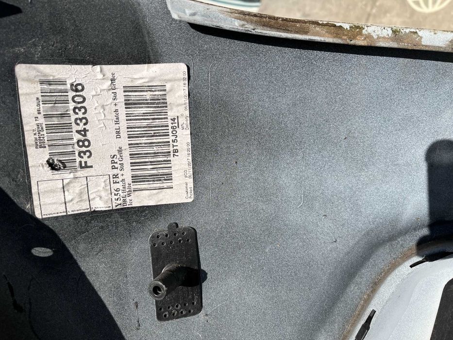 Предна броня Volvo V40 (2013-2016)