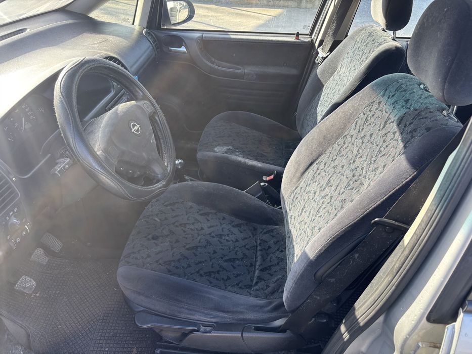 Opel Zafira Опел Зафира 2.0DTH DTL ЧАСТИ