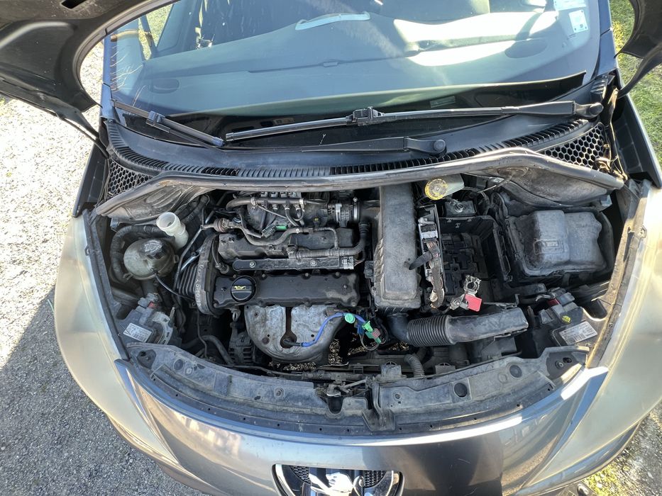 Пежо 207 (1.4i 65kw, 2007г.) на части