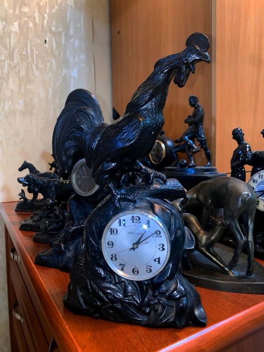 Часы и Статуэтки КАСЛИ