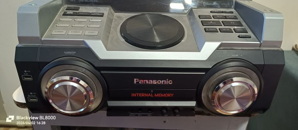 Музыкальный центр