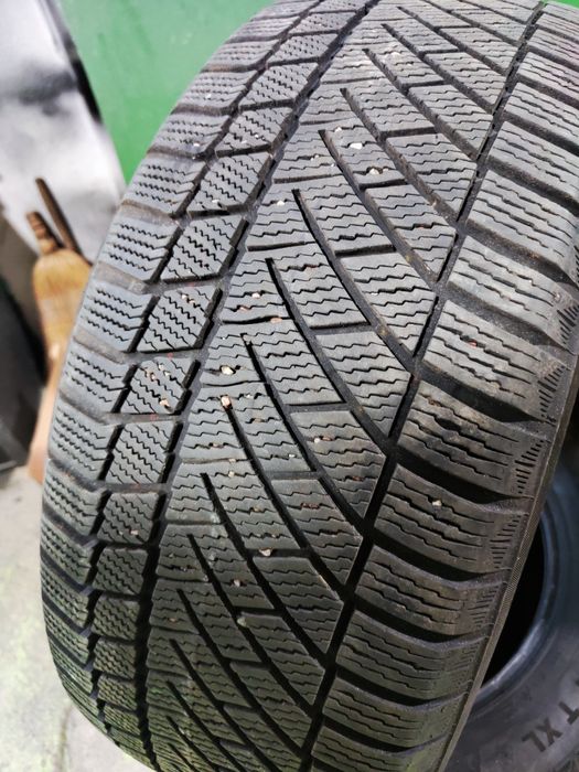 3 бр зимни 225/55/17 Continental