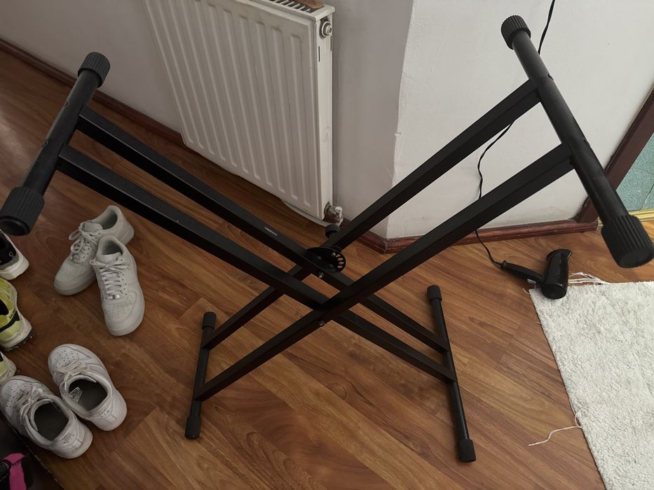 Orga Casio cu stander perfecta URGENT