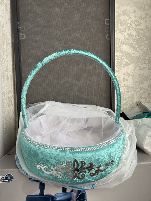 Продам корзину для қалта