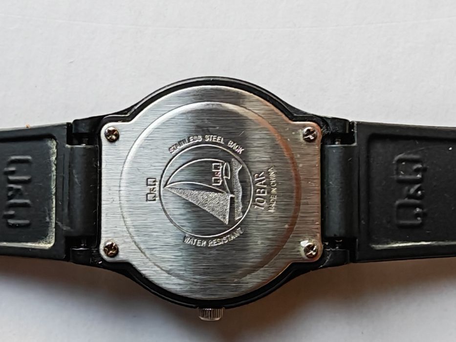 Часовници 2 броя.