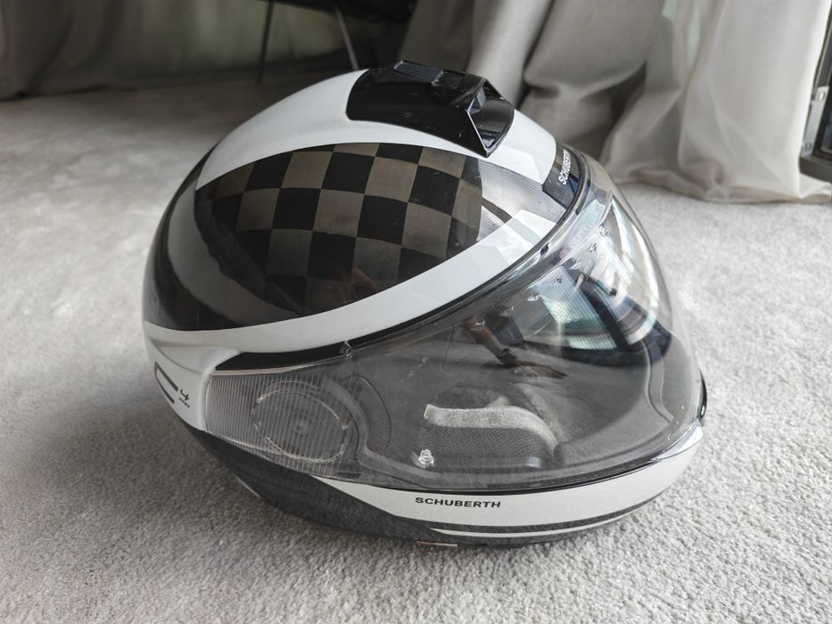 Каска Schuberth C4 Pro Carbon