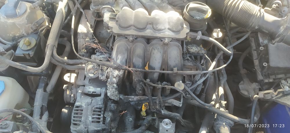 Голф 4 Ка SR 1.6 101к.с на части,