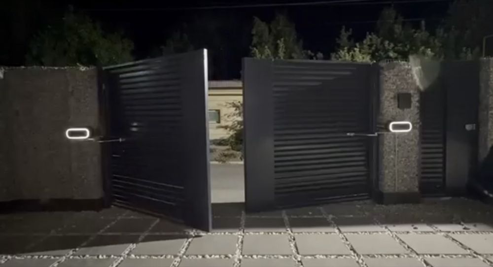 Установка автоматически ворота.