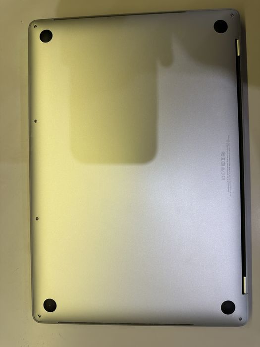 MacBook Pro 15-inch Silver