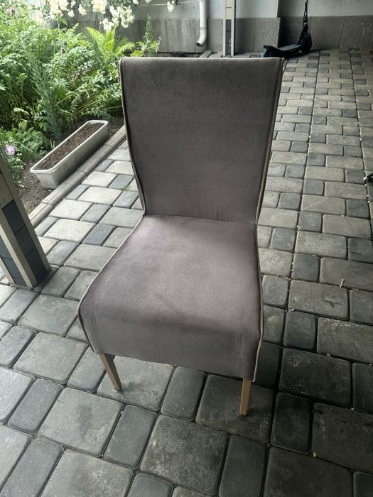 Новые стулья . Продам