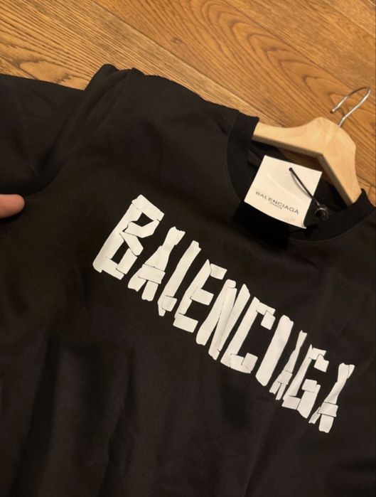 Hanorac Balenciaga marimea M