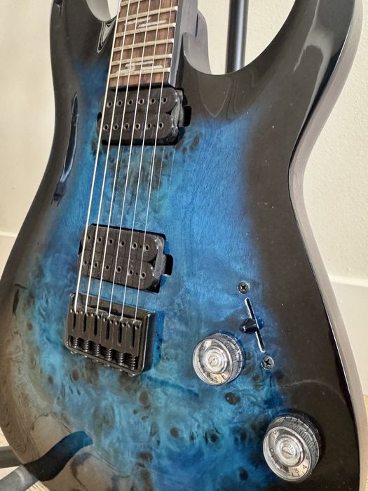 Удивительный Schecter Omen ELITE