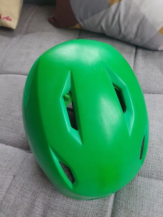 Ски каска Giro зелена