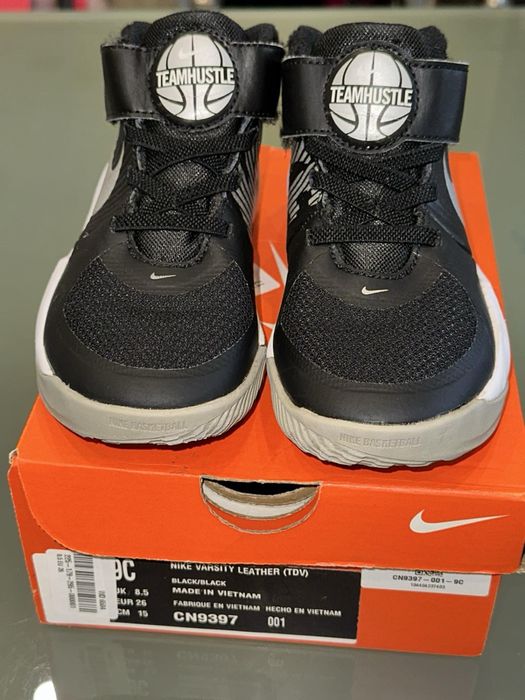 Nike баскетболни- 28.5 номер