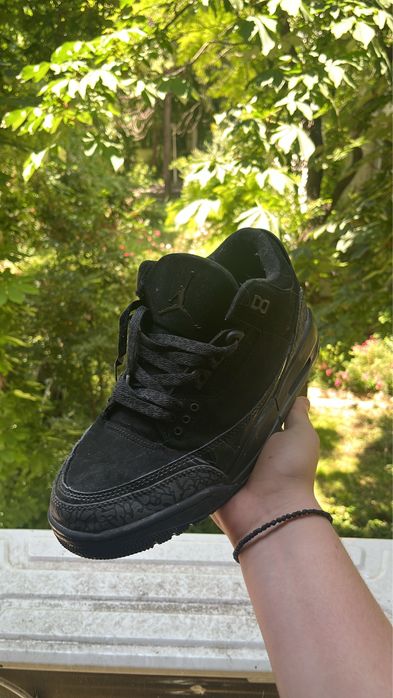 Vand adidasi jordan 3 black cats