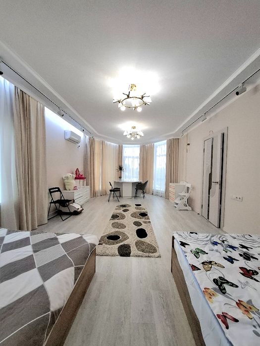 Коттедж в центре города 350 м²