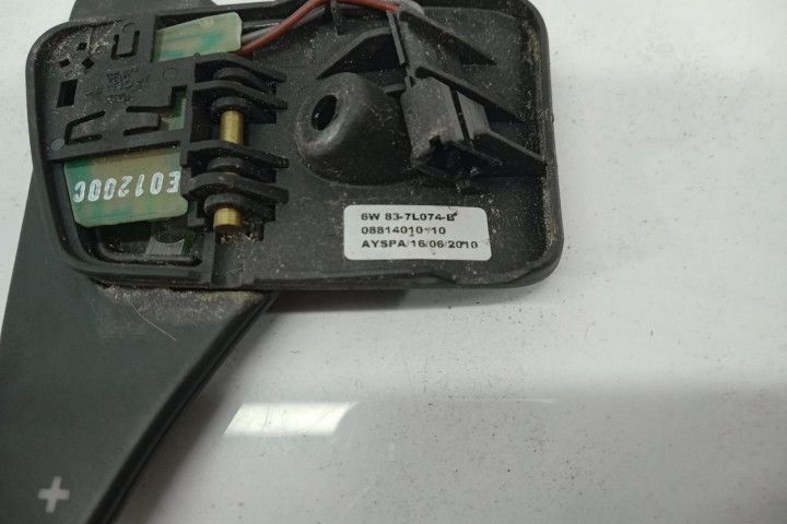 Padele comutator volan 6W83-7L074-B Land Rover Range Rover Sport 1 (facelift) (2009 - 2013)