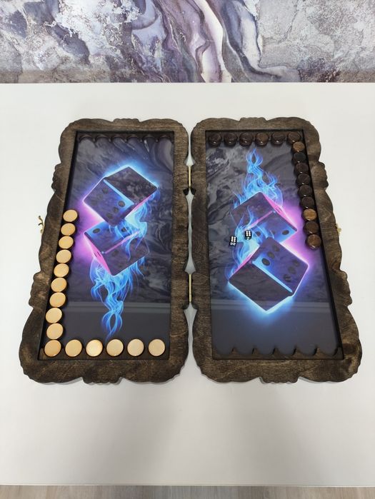 Нарды. Ручная работа. Внутри стекло