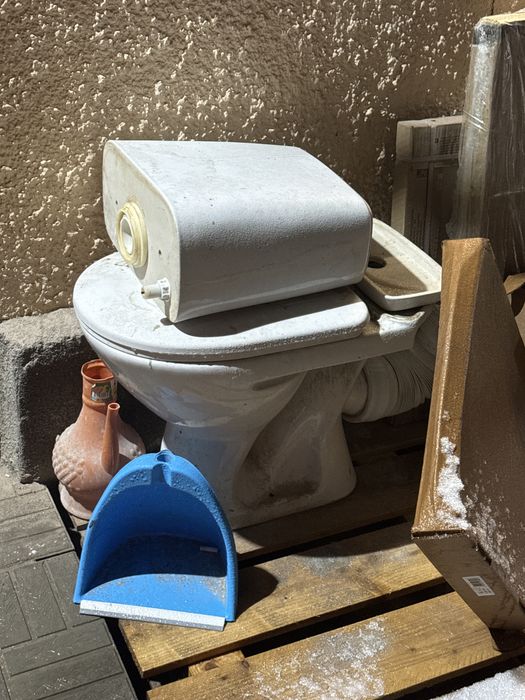 Продам строительный унитаз