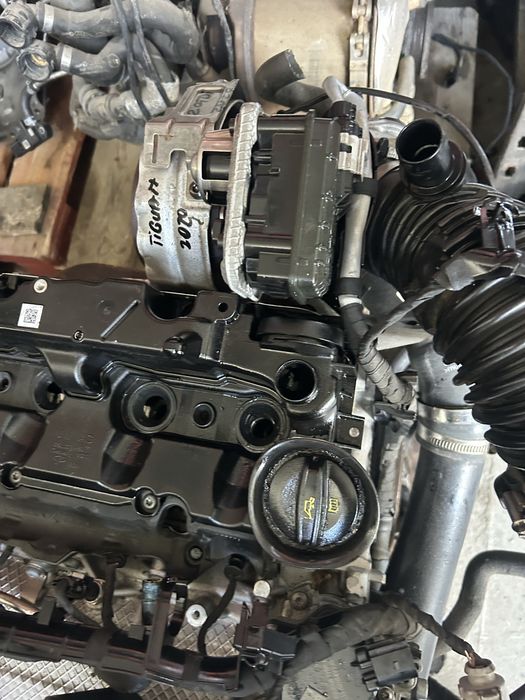 Capac motor culbutoari , capac axe came Volkswagen Tiguan 2.0 Tdi  2020