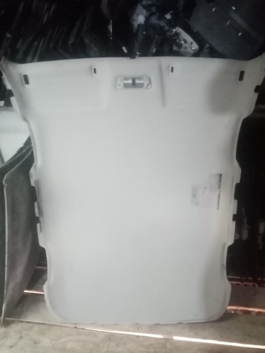 Обшивка потолка на Опель Омега В