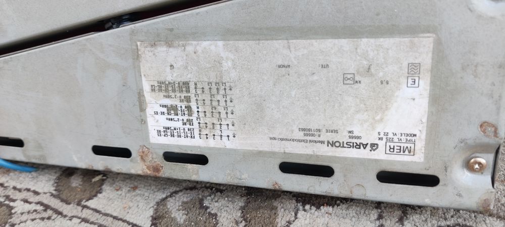 Электроплита Аристон