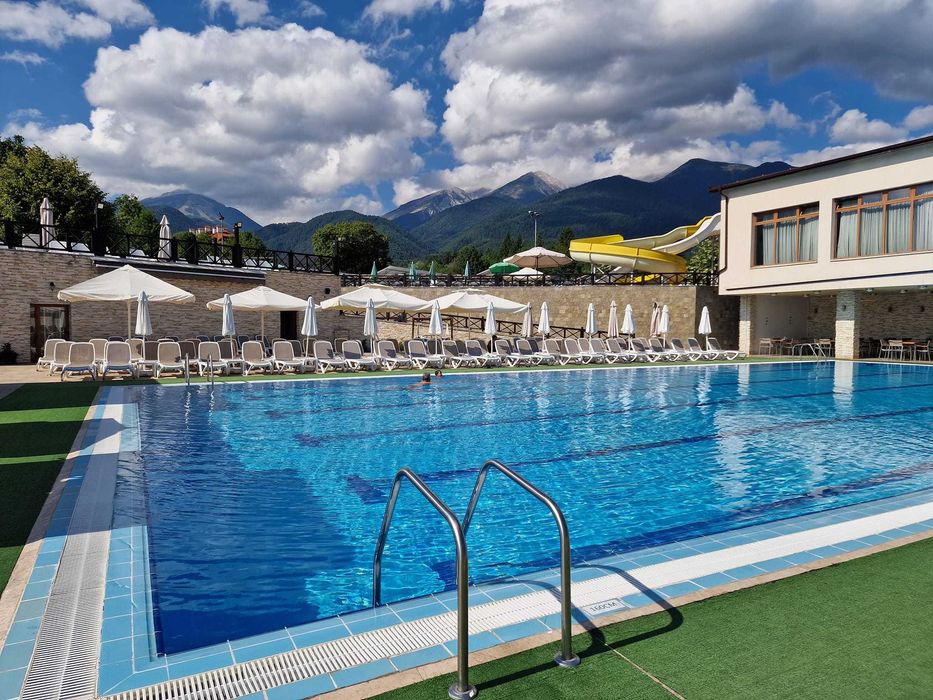 Regnum, Банско: двустаен апартамент с фронтална гледка към Пирин за продажба