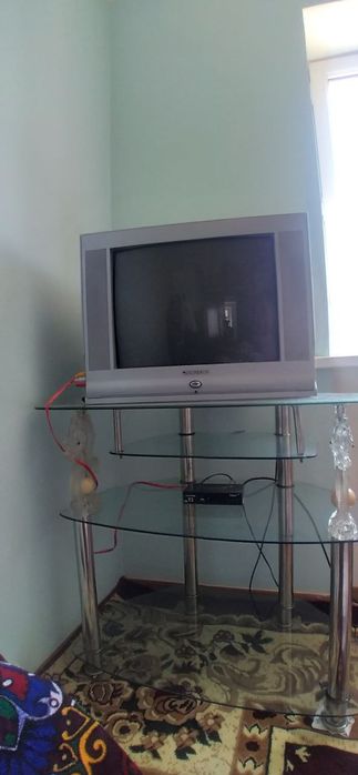 Televizor pastafkasi bilan