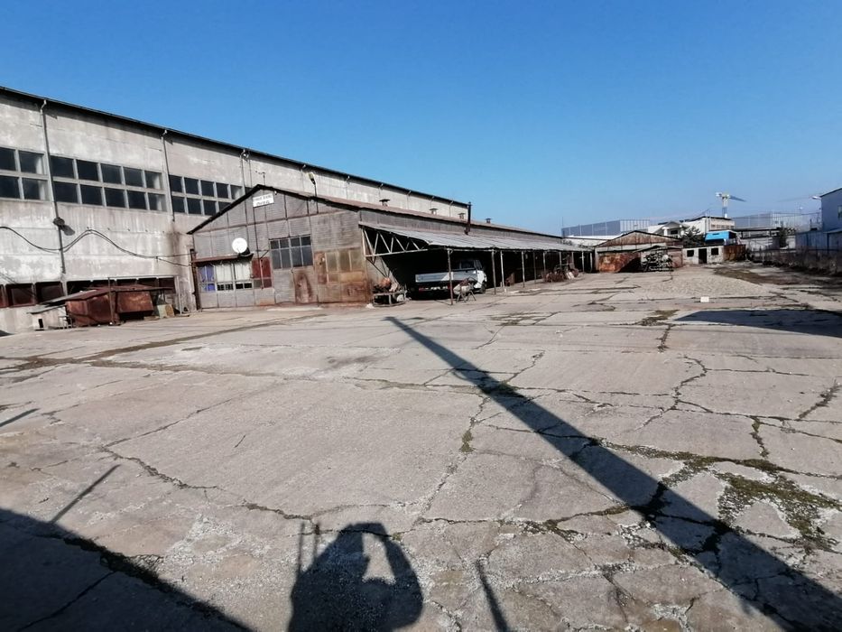 Închiriez teren Târgoviște