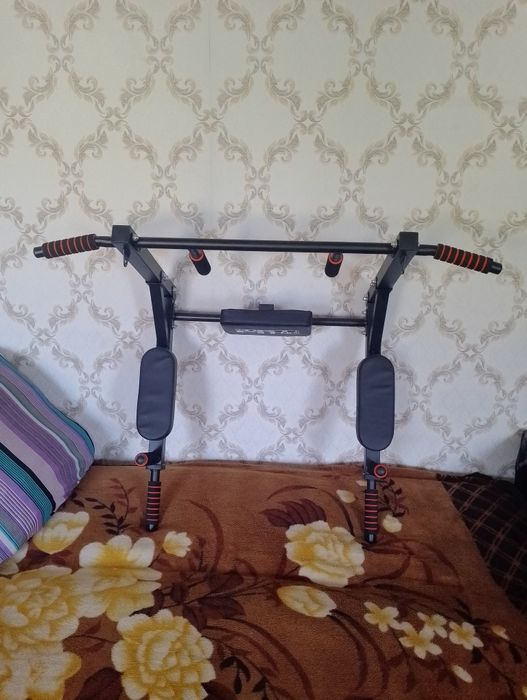 Настенный турник