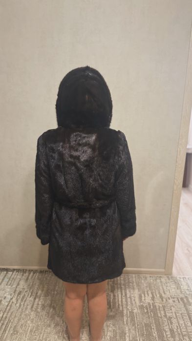 Продам норковую шубу
