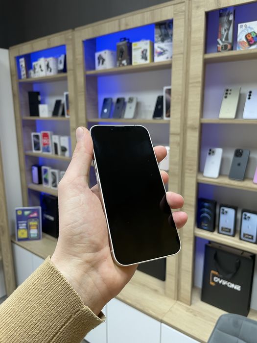 Apple iPhone 13, Starlight, 128 GB, Foarte Bun